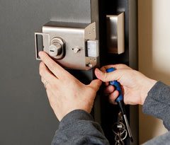City Locksmith Store Simsbury, CT 860-261-9294 City Locksmith Store Simsbury, CT 860-261-9294